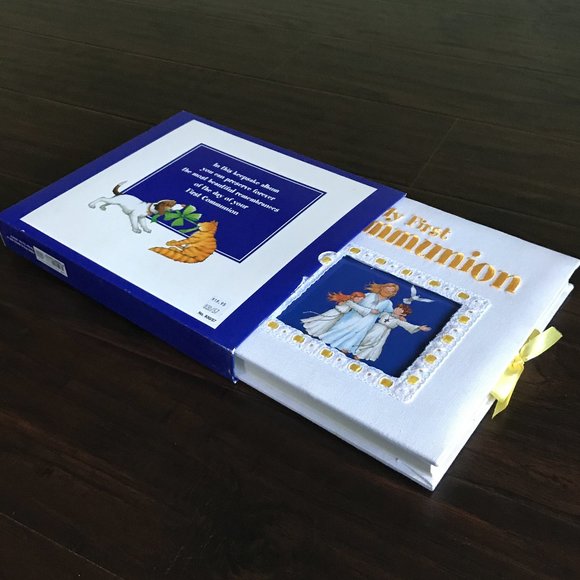 First Communion Memory Book - New! - Picture 4 of 10